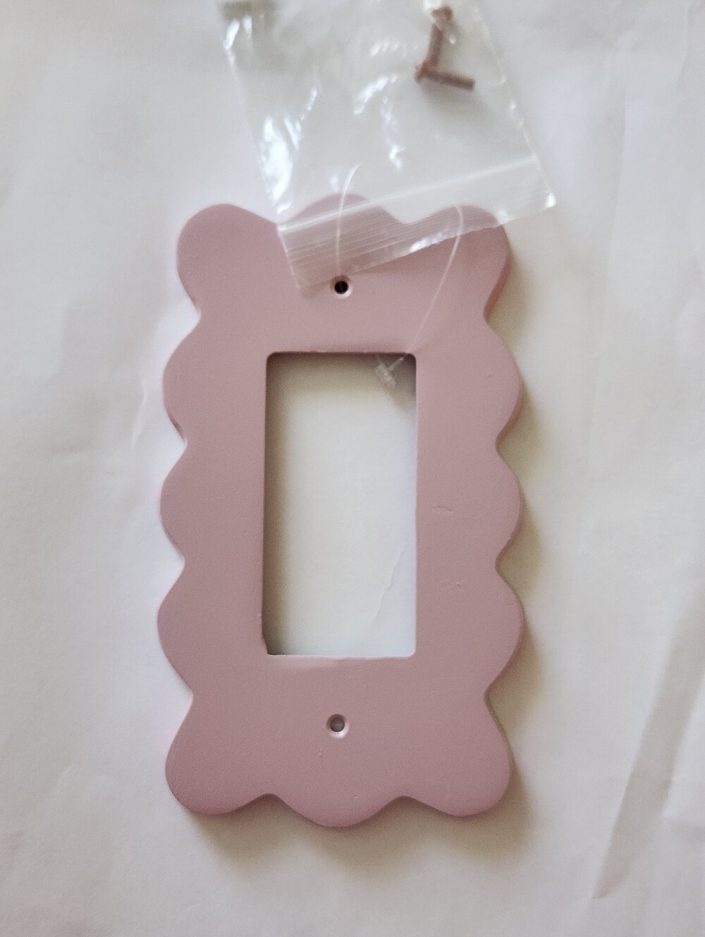 Anthropologie Wiggle Scalloped Single Rocker Switch Plate Pink